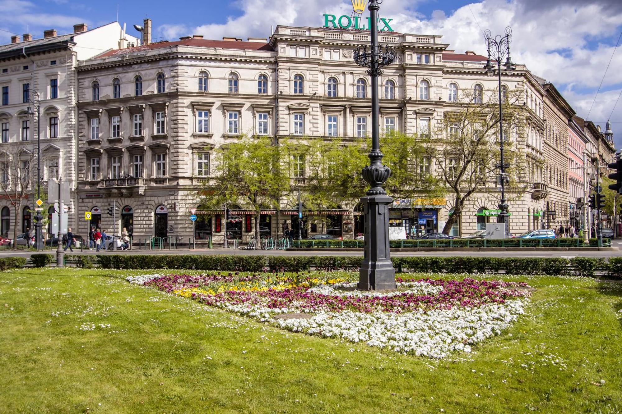 Wilson'S Oktogon Square Suite Apartment Budapest Esterno foto