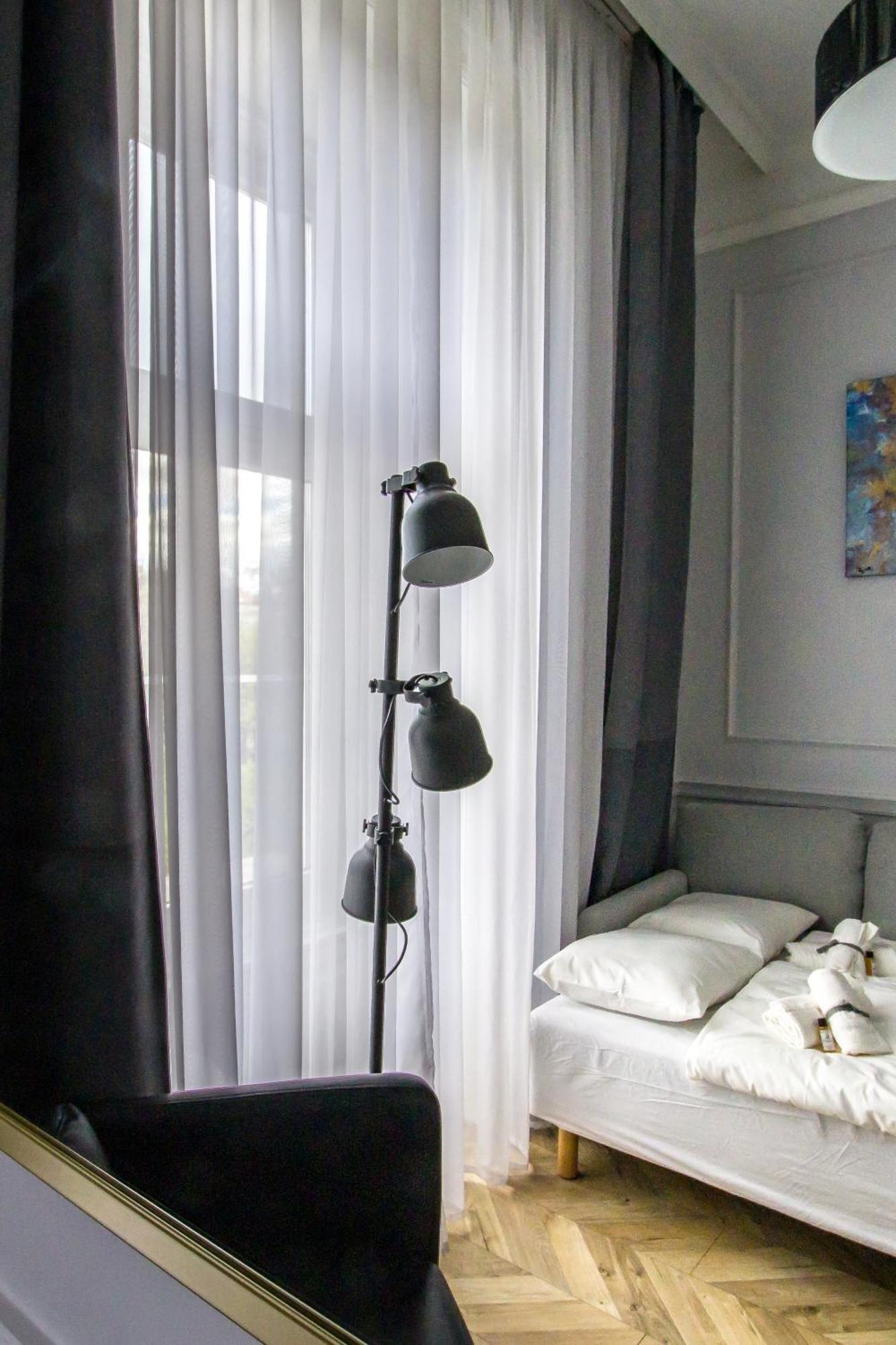 Wilson'S Oktogon Square Suite Apartment Budapest Esterno foto
